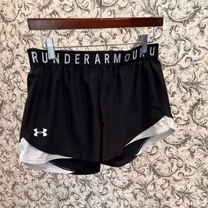 Under Armour women's play up shorts, size medium